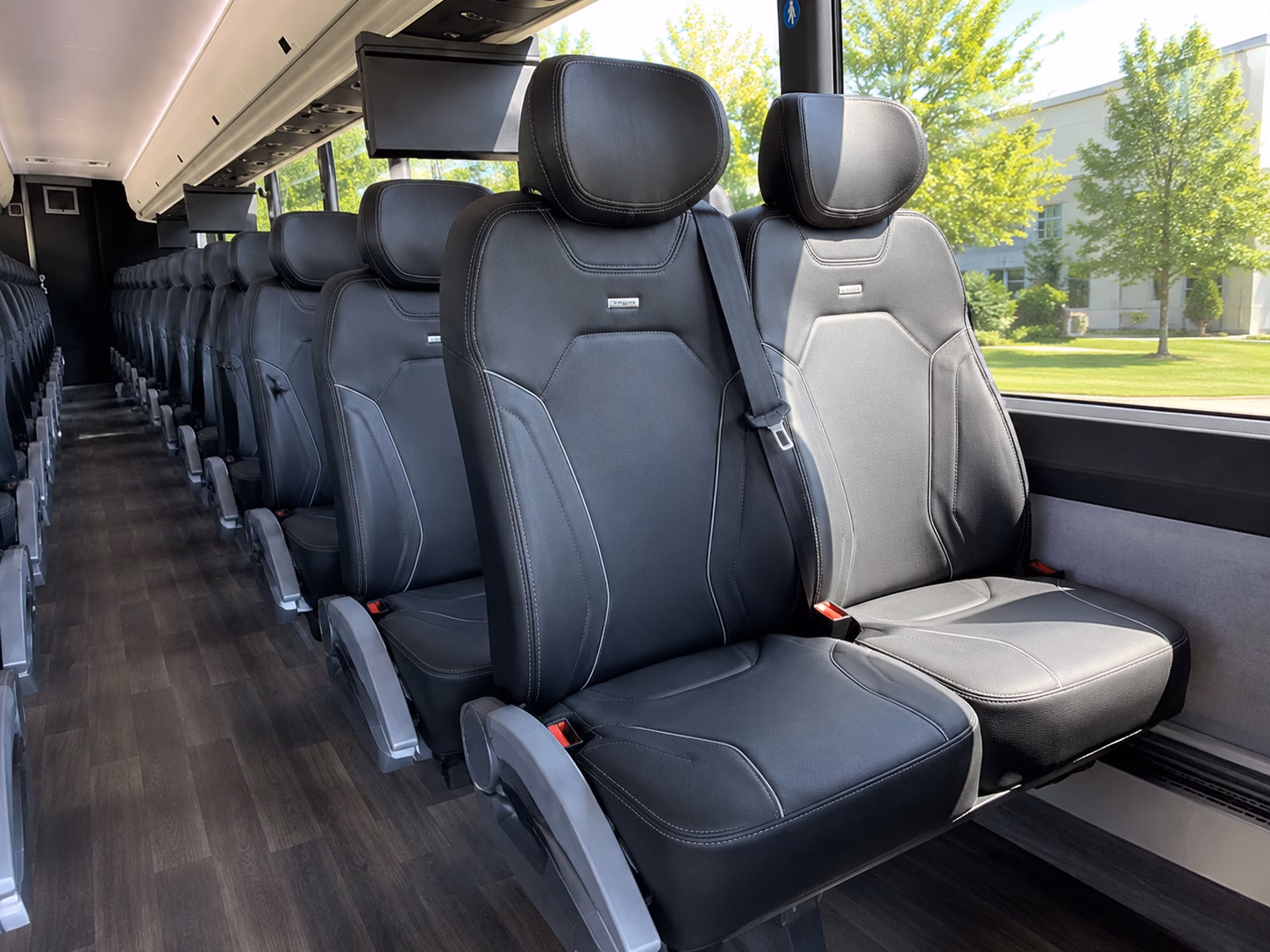 bus rentals to james arthur vineyards and nebraska wine country