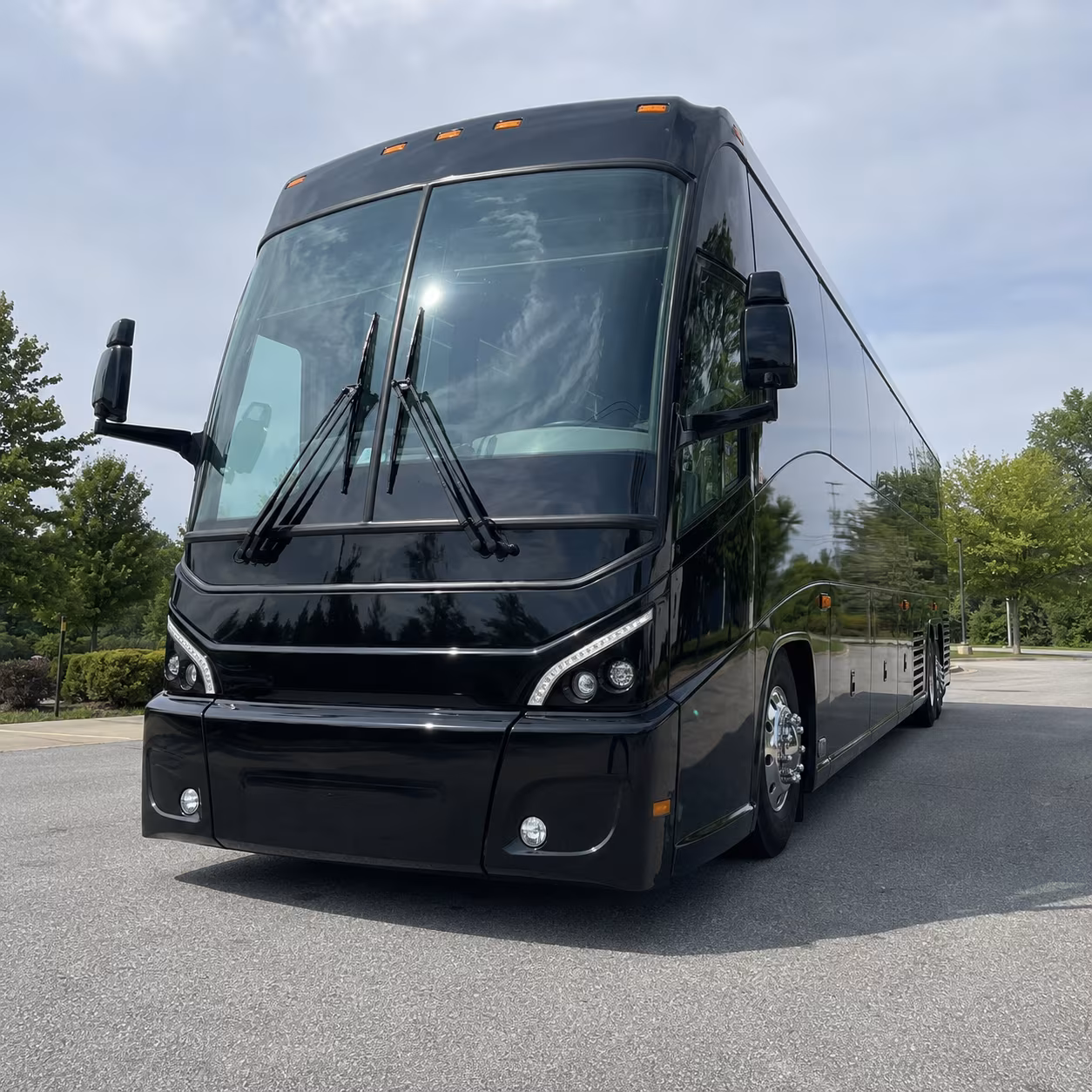 event and game day employee shuttles around pinnacle bank arena and memorial stadium