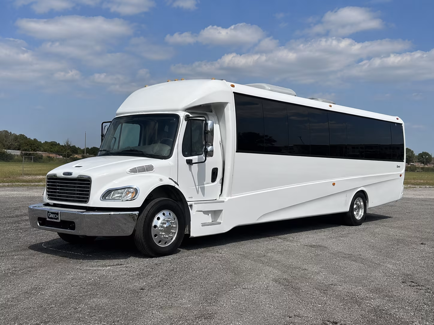 lincoln 50 passenger party bus