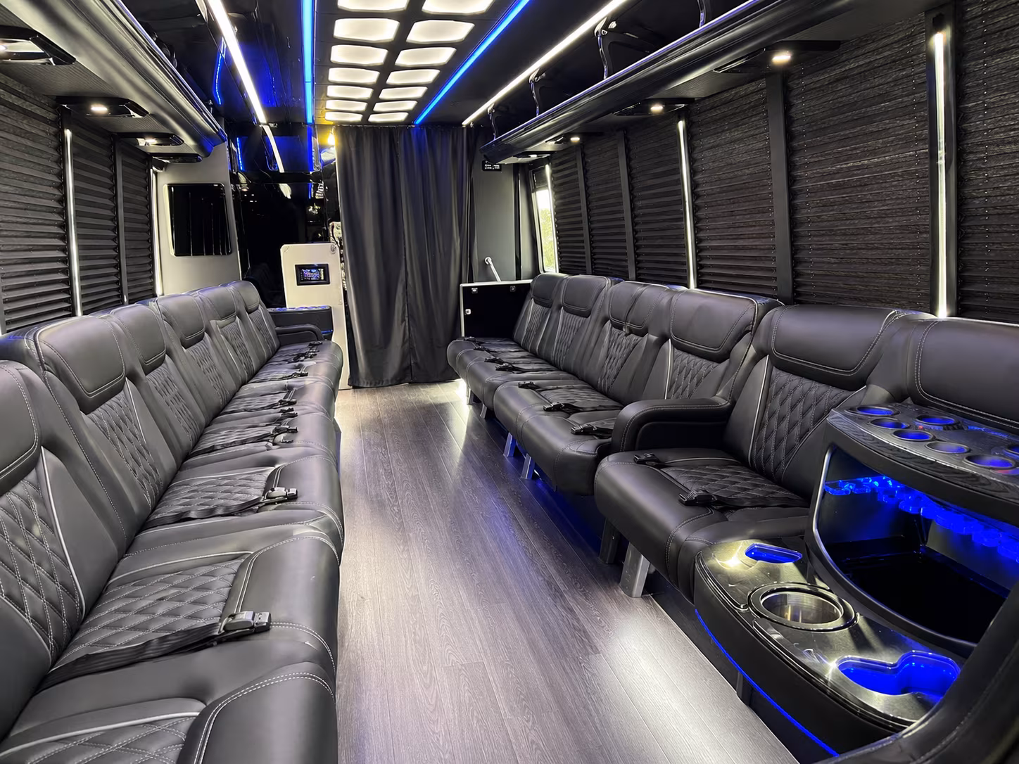 lincoln holiday party bus rental