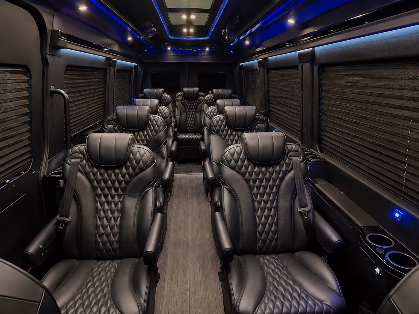 lincoln long distance transportation onboard seating