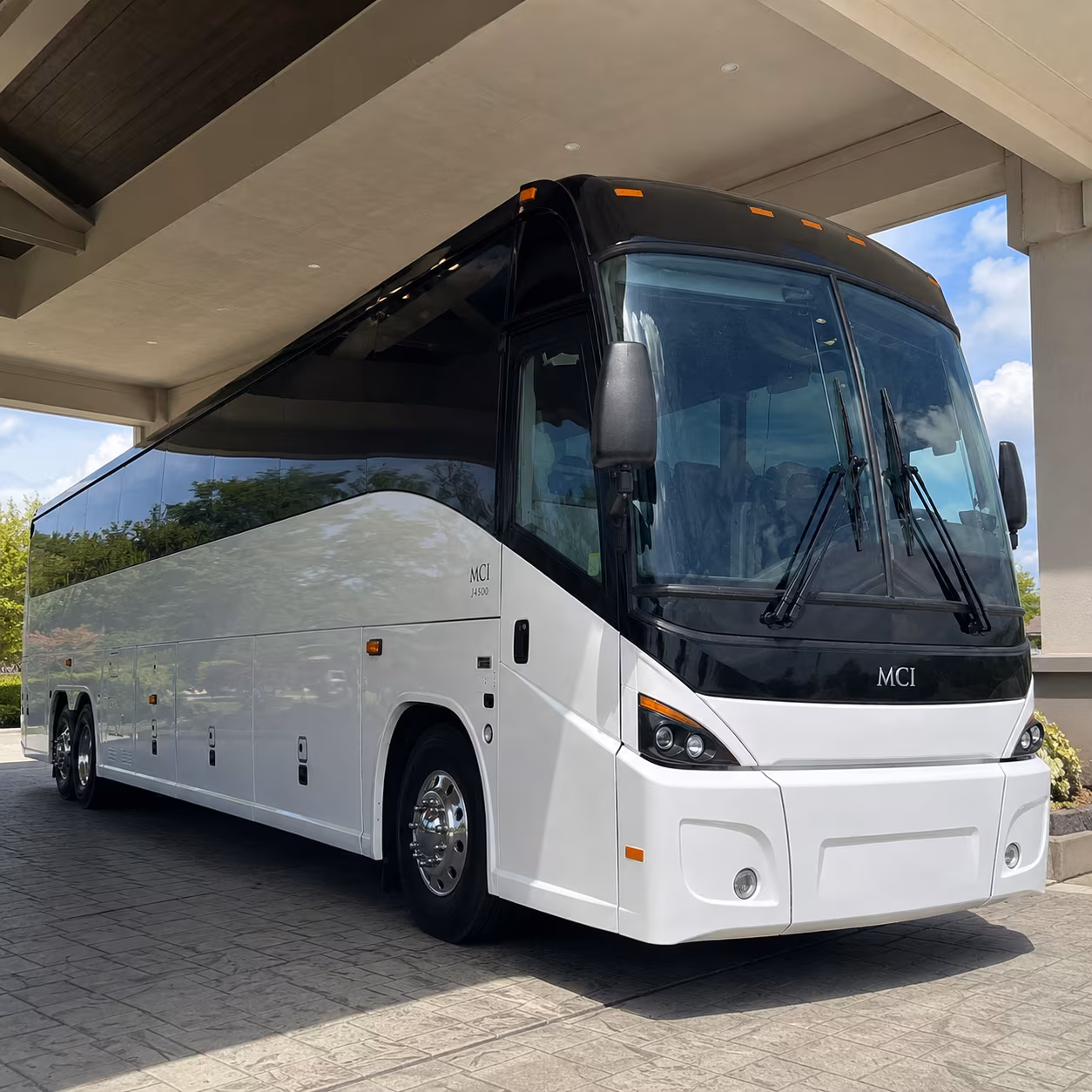 omaha eppley airfield oma shuttle buses from lincoln
